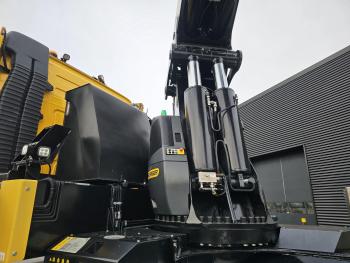 Volvo FH 540 8x4 / PALFINGER 165 TEC 7 + PJ300  / WINCH